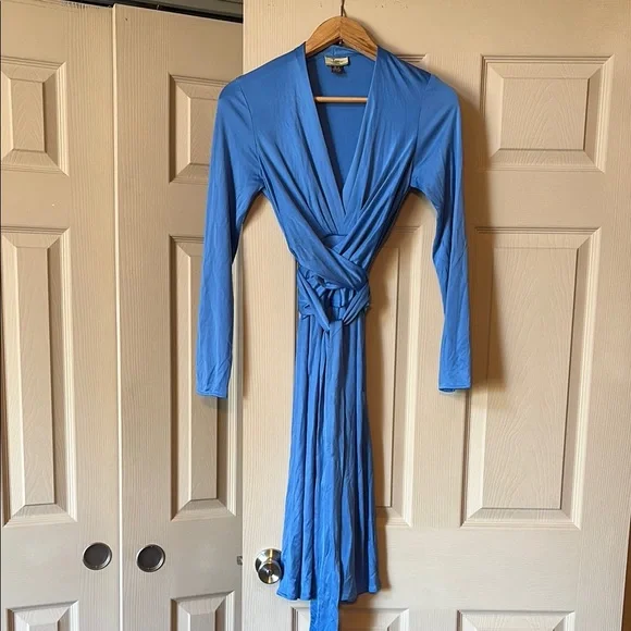 Issa London Wrap Dress ASO Kate Middleton Engagement dress - Picture 2 of 13